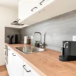 Appartement Im Herzen Der Altstadt - Naehe Stuttgart *