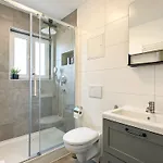 Appartement Im Herzen Der Altstadt - Naehe Stuttgart *